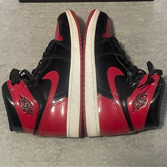 Jordan 1 Retro High OG Patent Bred size 8.5 men - Picture 6 of 16